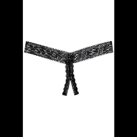 Hanky Panky Women's Plus Signature Lace Crotchless Thong Black - - Picture 1 of 1